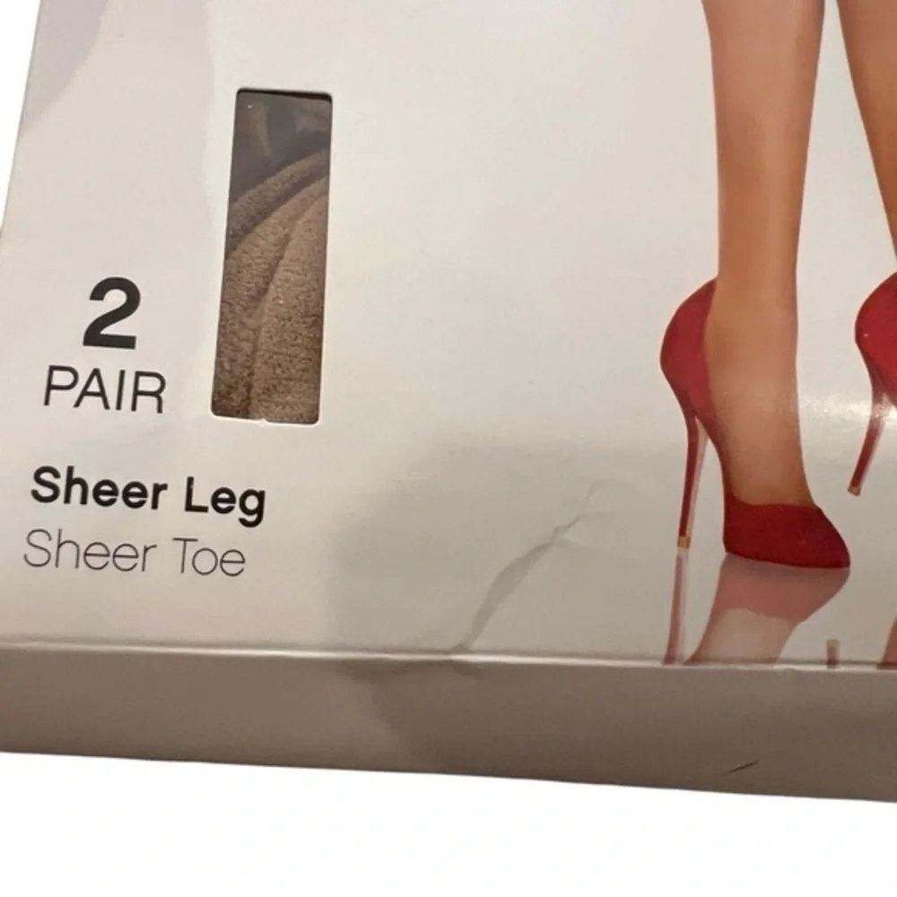 Hanes Stylessentials Control Top Pantyhose 2 Pack Nude Size A Sheer‎ Leg & Toe
